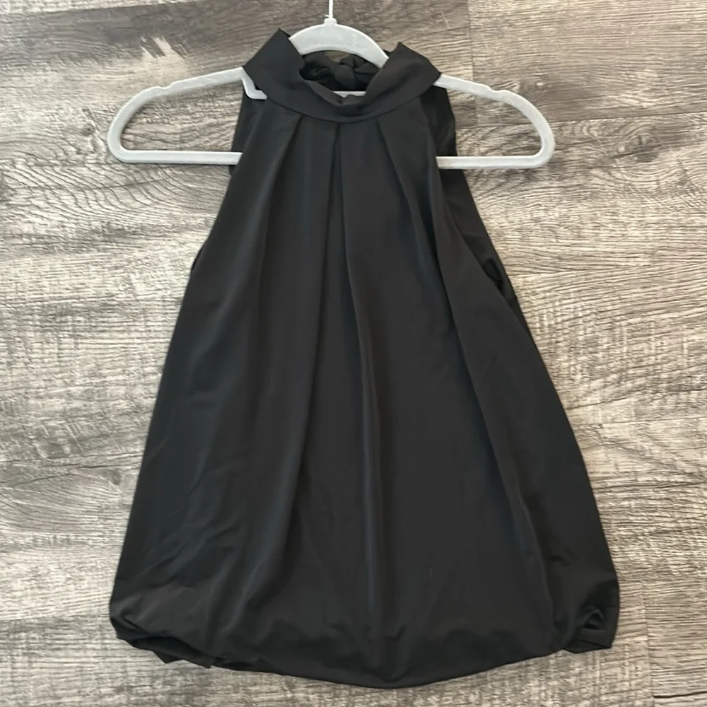 Black Top 🌼 Small - Picture 2 of 4